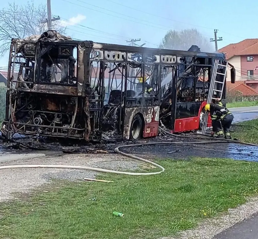 Izgoreo autobus na putu Šabac-Loznica